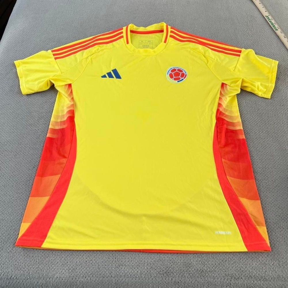 Adidas Colombia national team 2024 football shirt Size XL